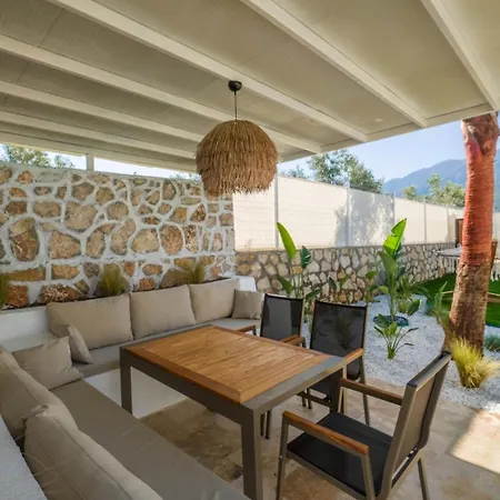 Savana Villa *